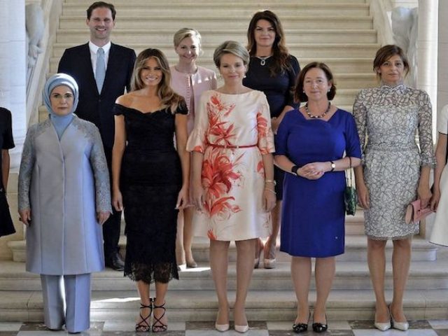 El hombre que se coló en la foto de primeras damas de cumbre de la OTAN