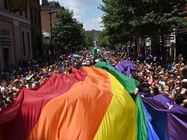 Reactivarán mercado rosa por mes del Orgullo Gay en León